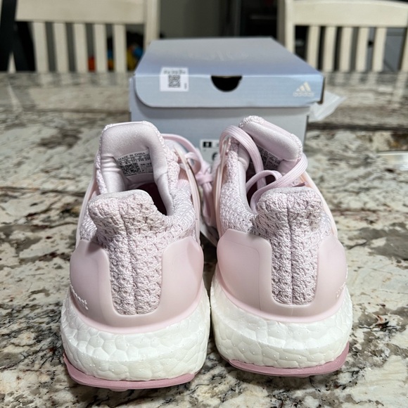 New Womens Adidas Ultraboost 5.0 DNA \'Almost Pink\